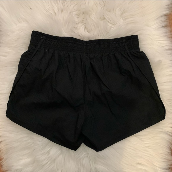 Nike Shorts - Picture 3 of 11